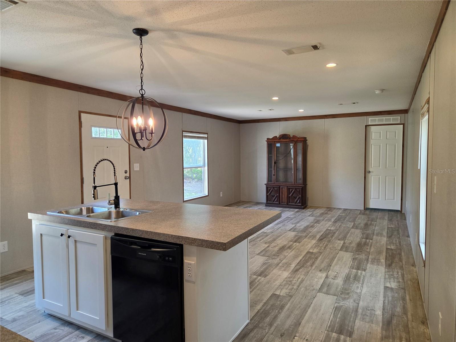 FOREST LAKE NORTH - Residential