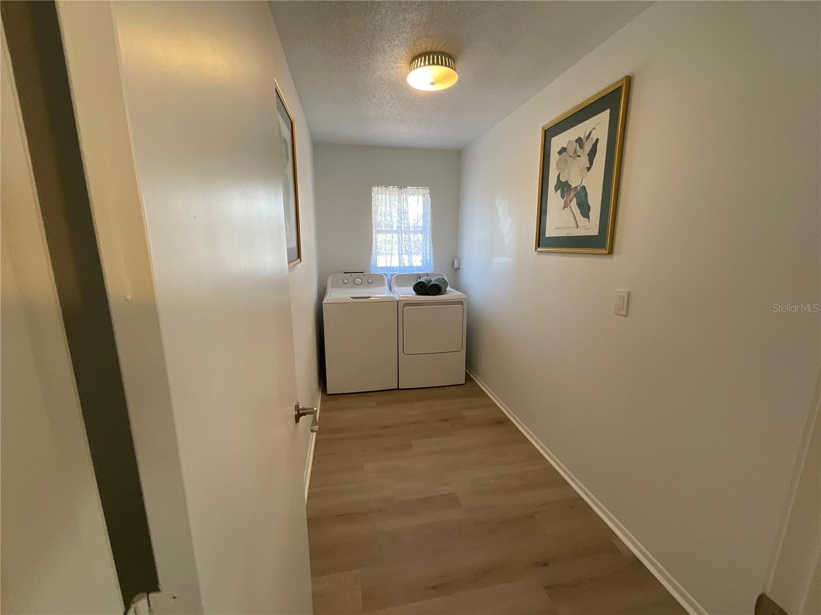 PINE LAKES - Residential