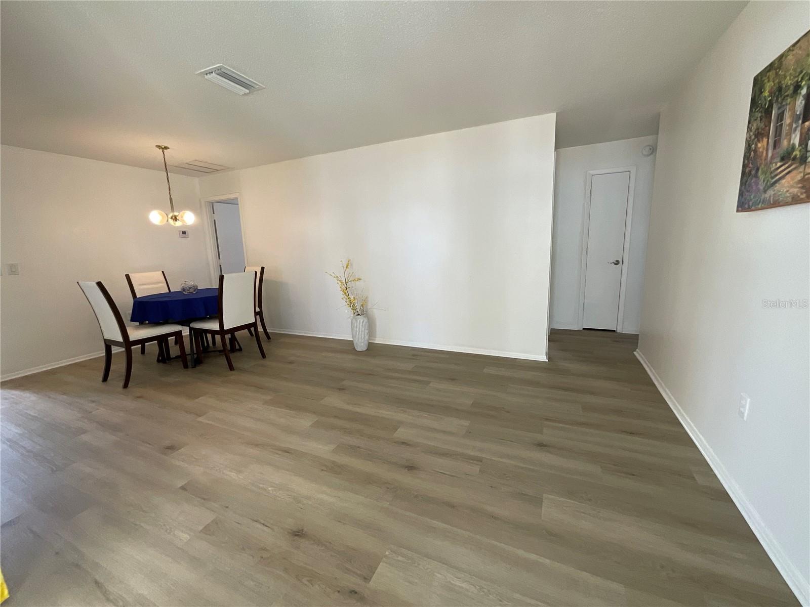 PINE LAKES - Residential