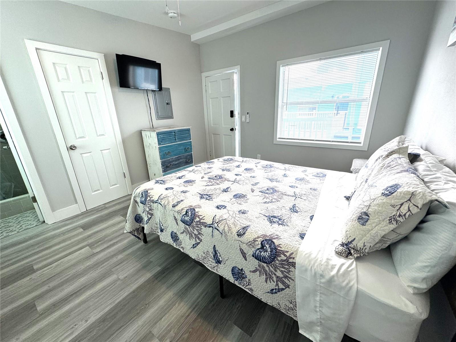 WAVE RESORT CONDO THE - Residential