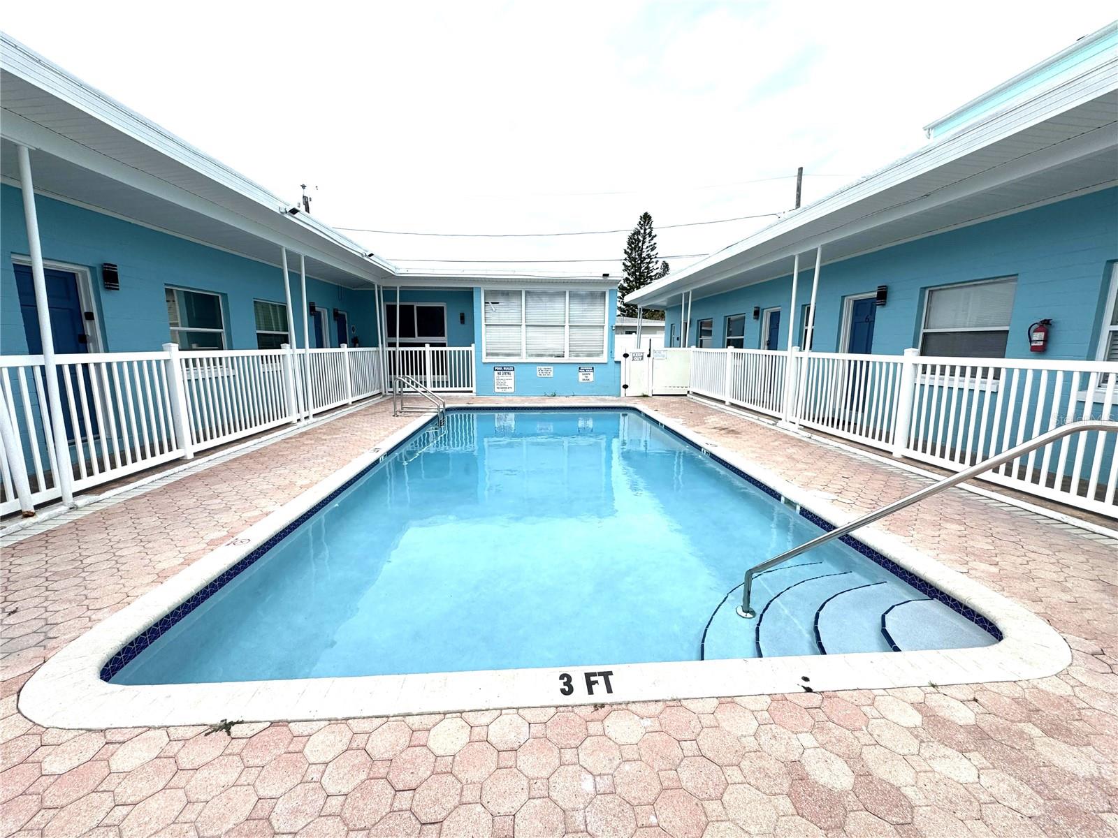 WAVE RESORT CONDO THE - Residential
