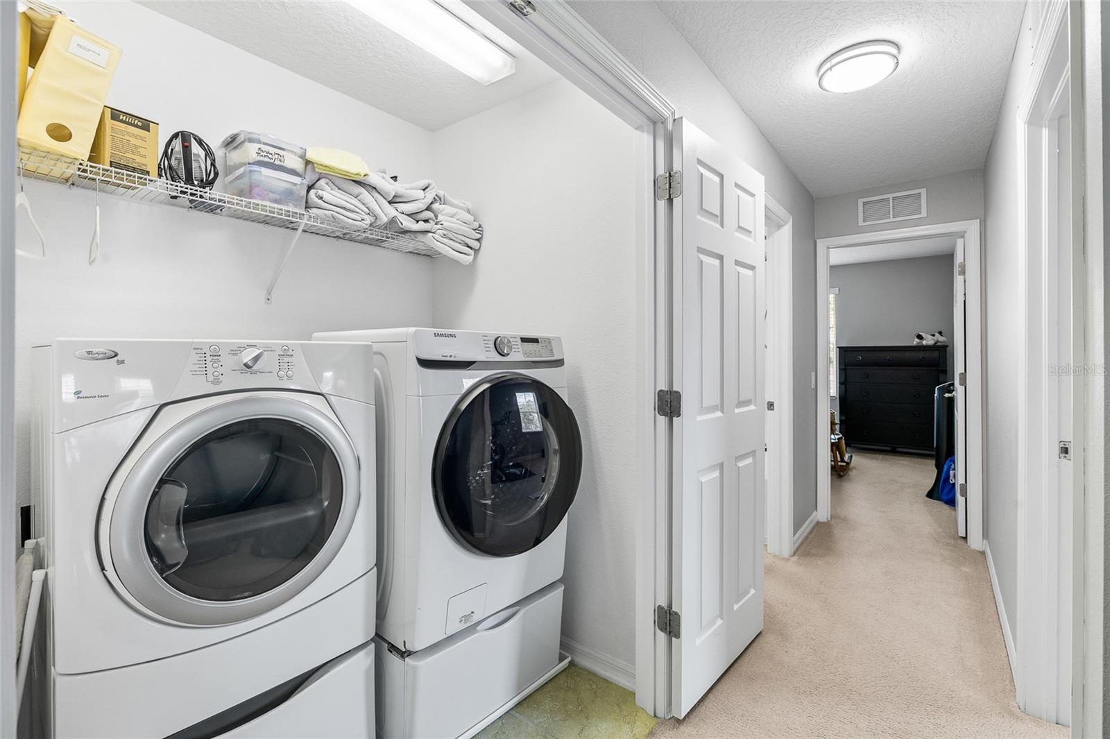 SOUTH HAMPTON - Residential