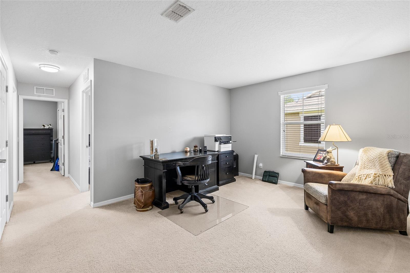 SOUTH HAMPTON - Residential