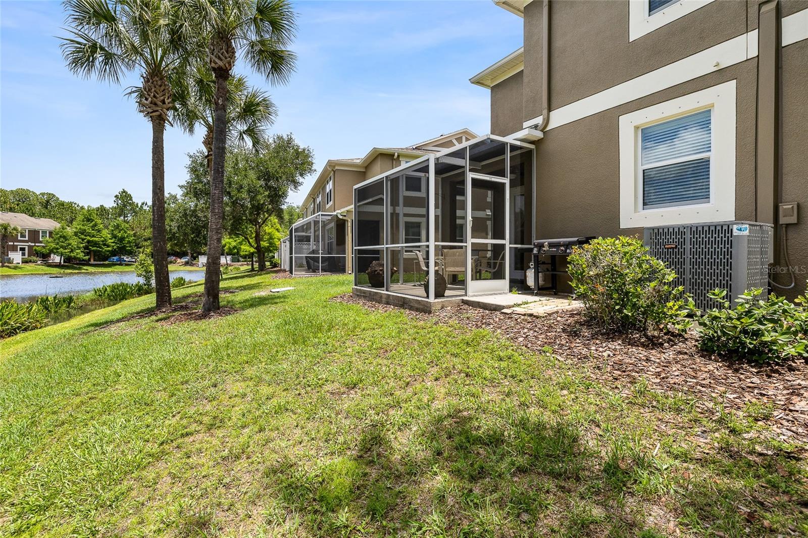 SOUTH HAMPTON - Residential