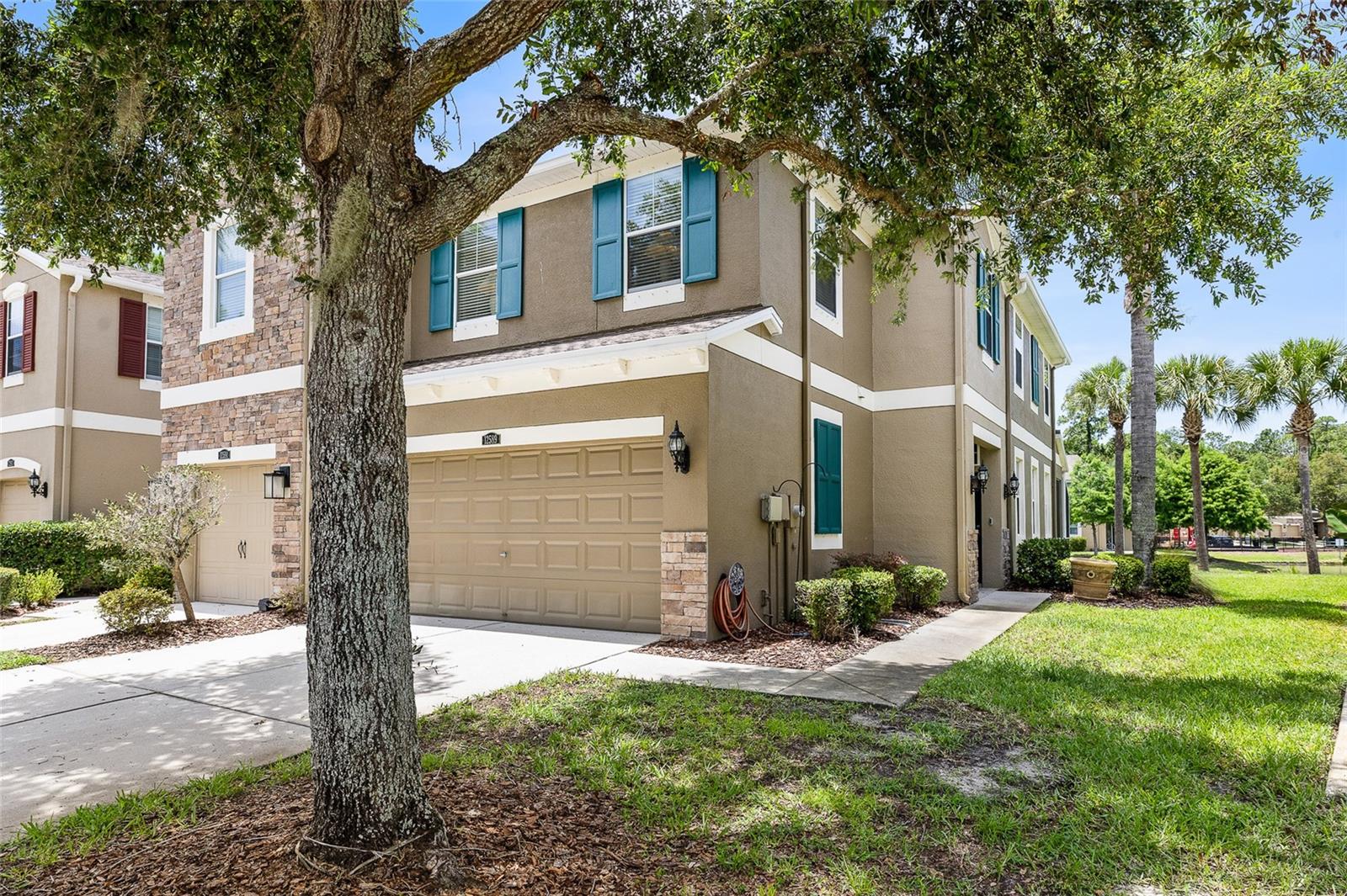 SOUTH HAMPTON - Residential