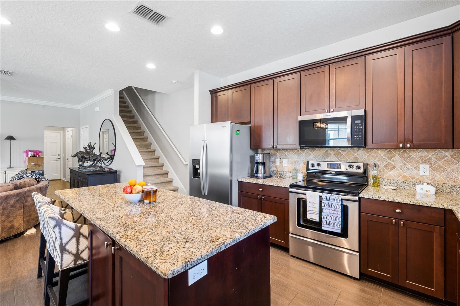 SOUTH HAMPTON - Residential