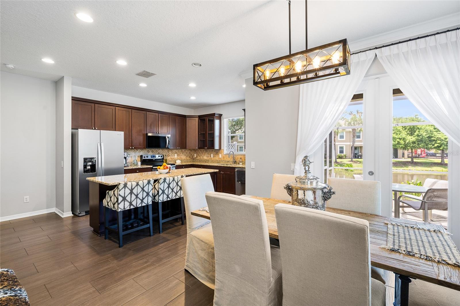 SOUTH HAMPTON - Residential