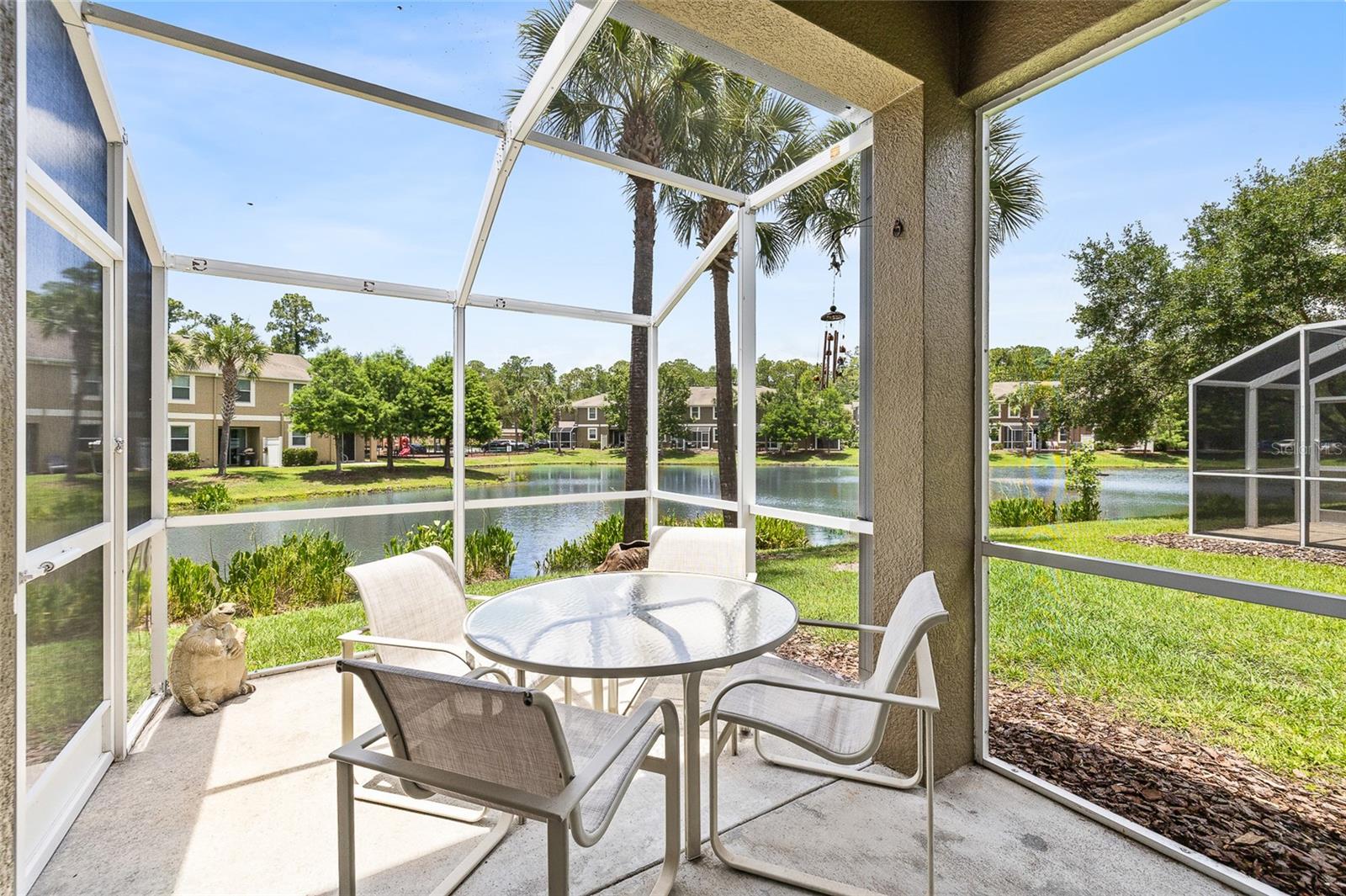 SOUTH HAMPTON - Residential