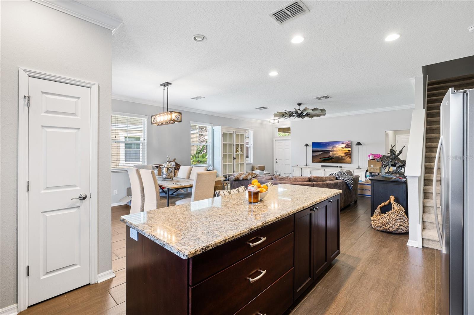 SOUTH HAMPTON - Residential