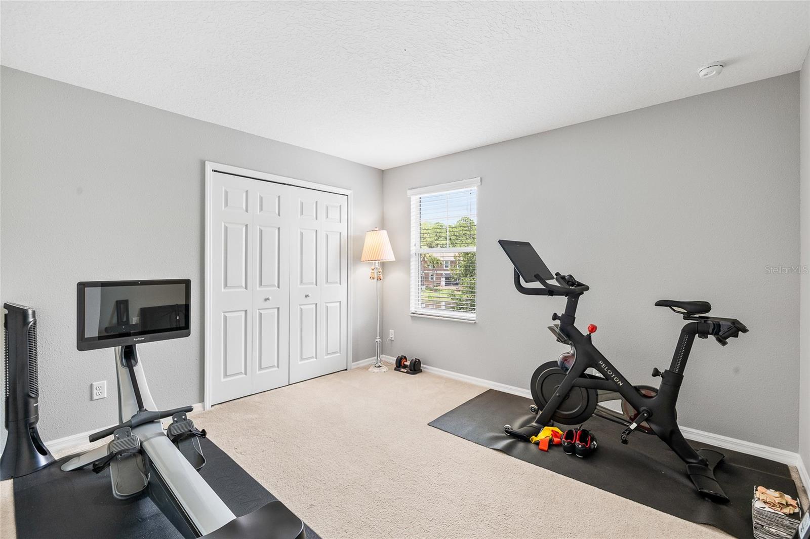 SOUTH HAMPTON - Residential
