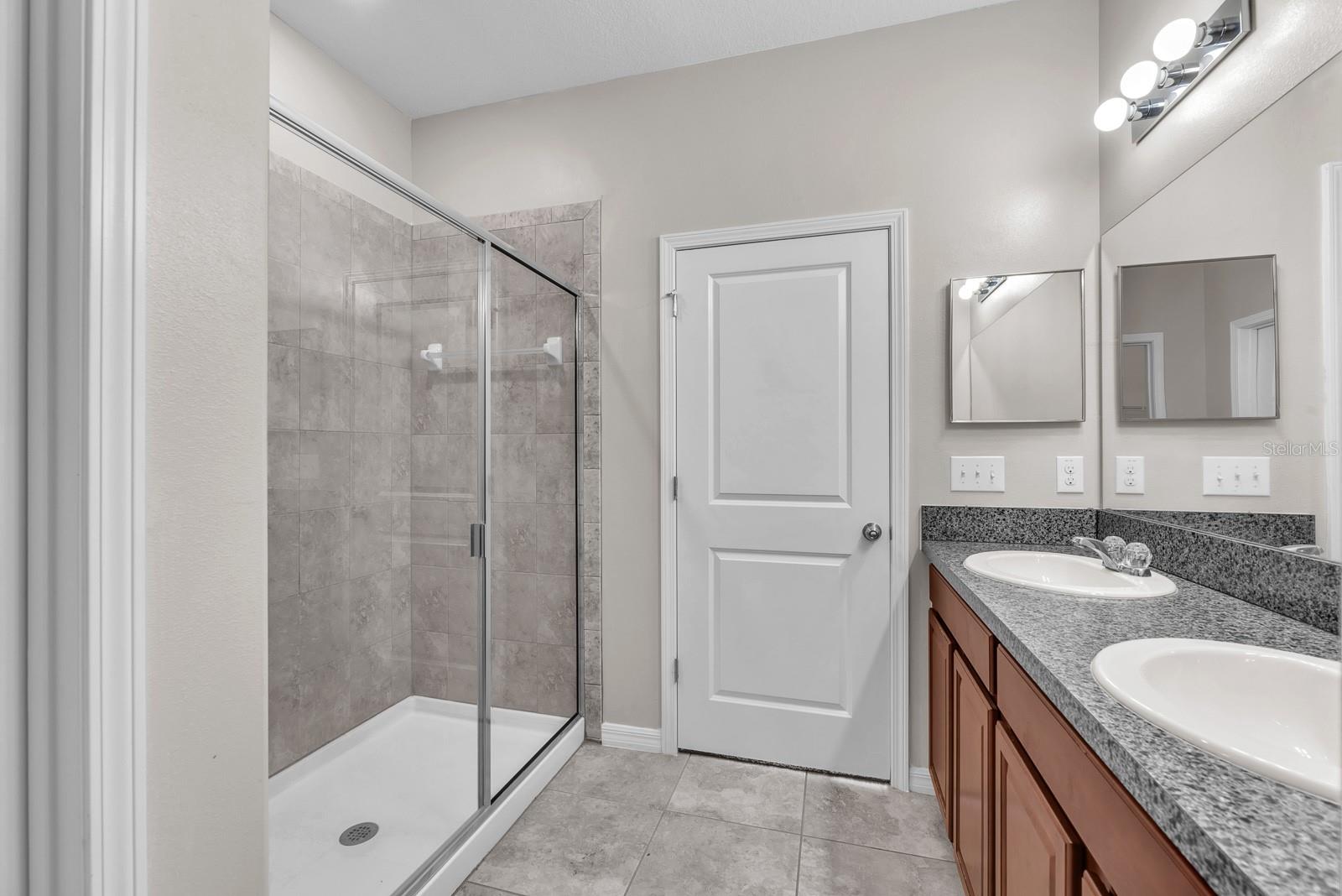 WATERSET PH 3A-1 & WATERSET - Residential Lease
