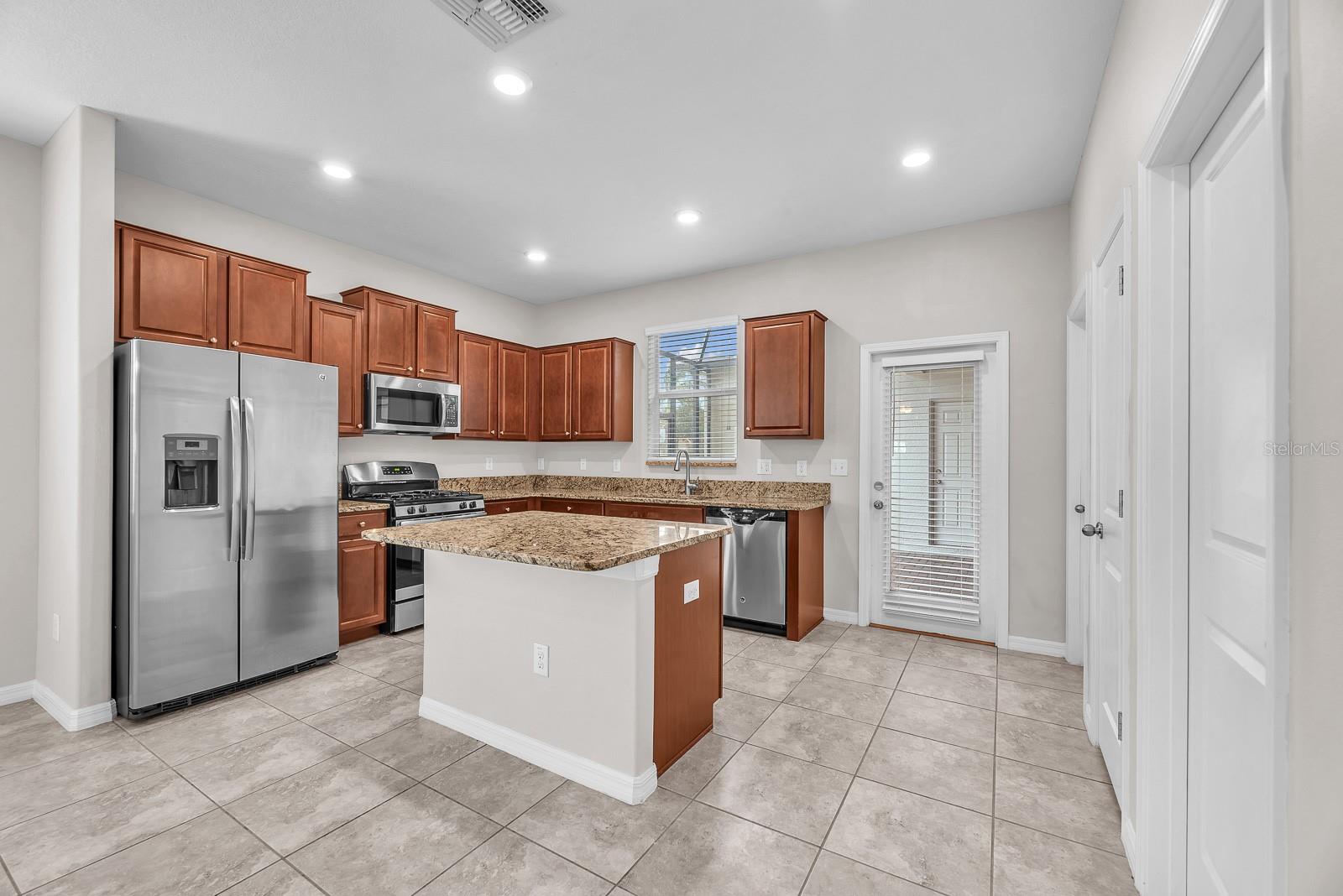 WATERSET PH 3A-1 & WATERSET - Residential Lease