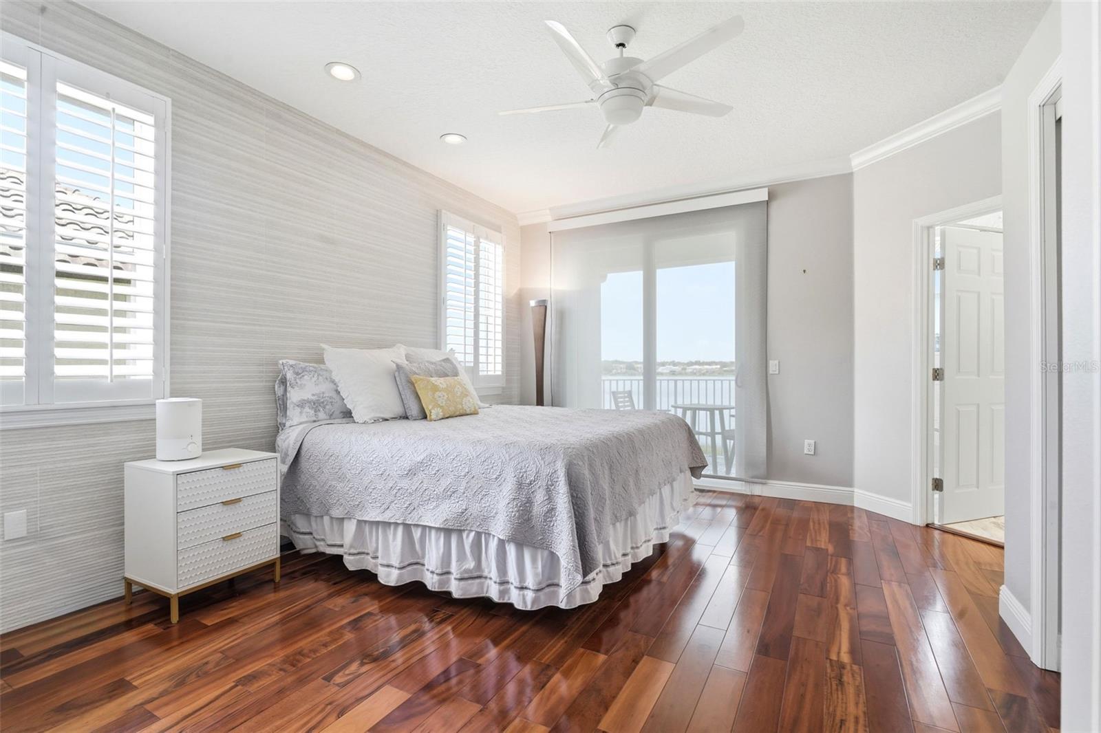 VIZCAYA HEIGHTS CONDO - Residential
