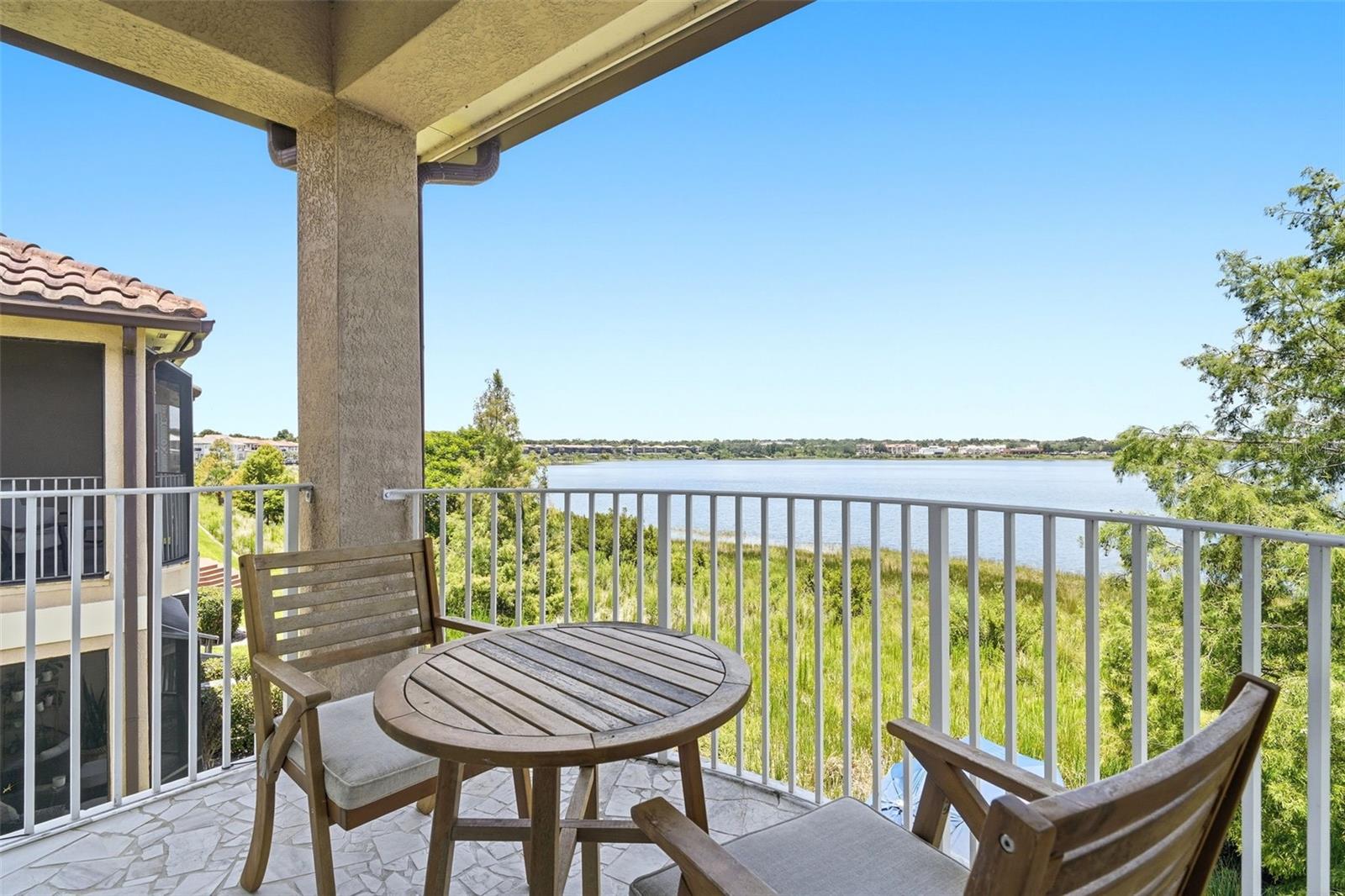 VIZCAYA HEIGHTS CONDO - Residential