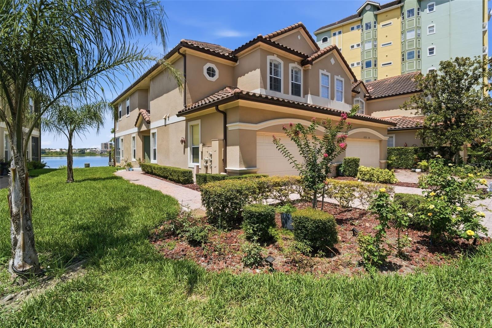 VIZCAYA HEIGHTS CONDO - Residential