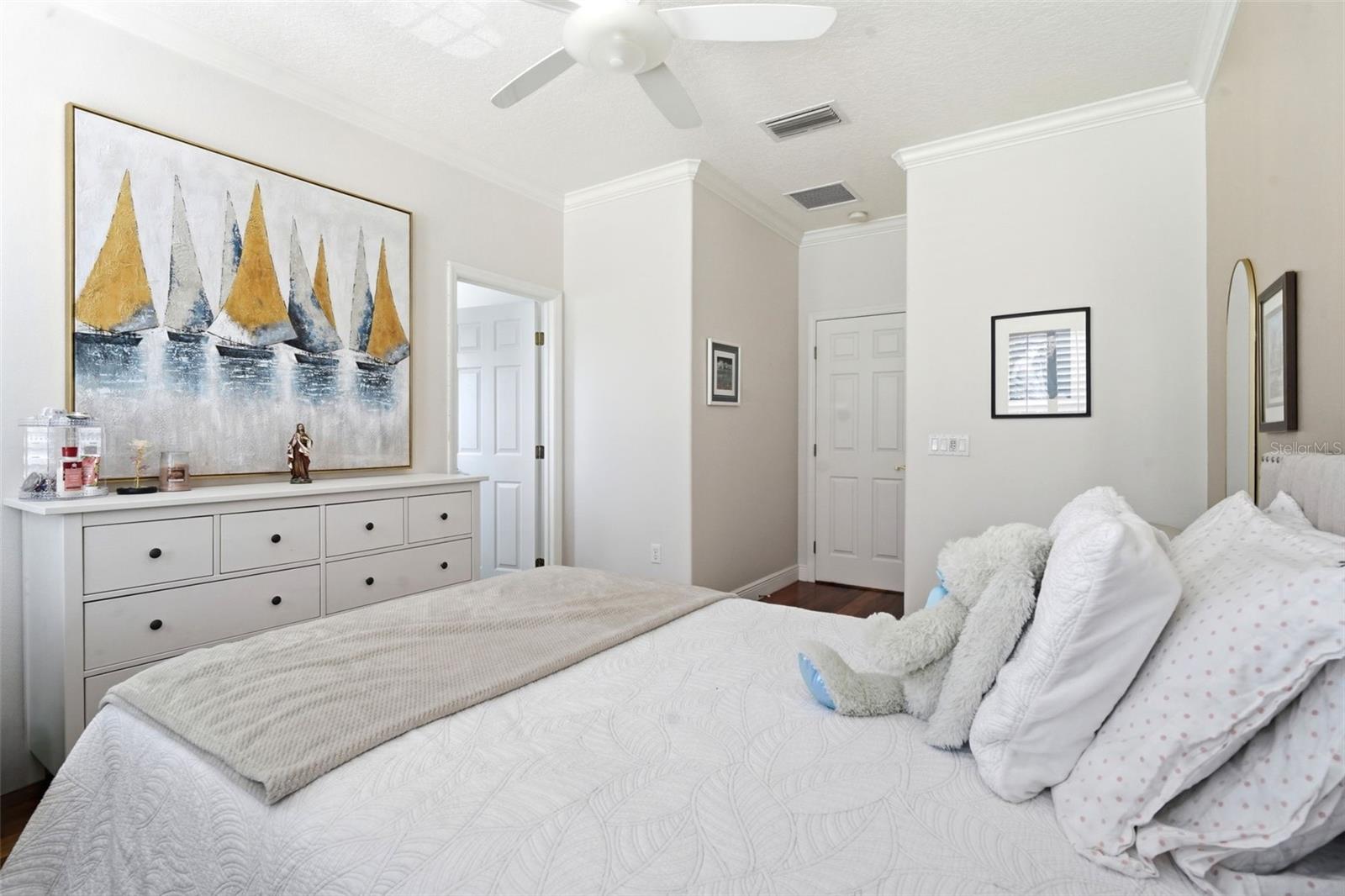 VIZCAYA HEIGHTS CONDO - Residential