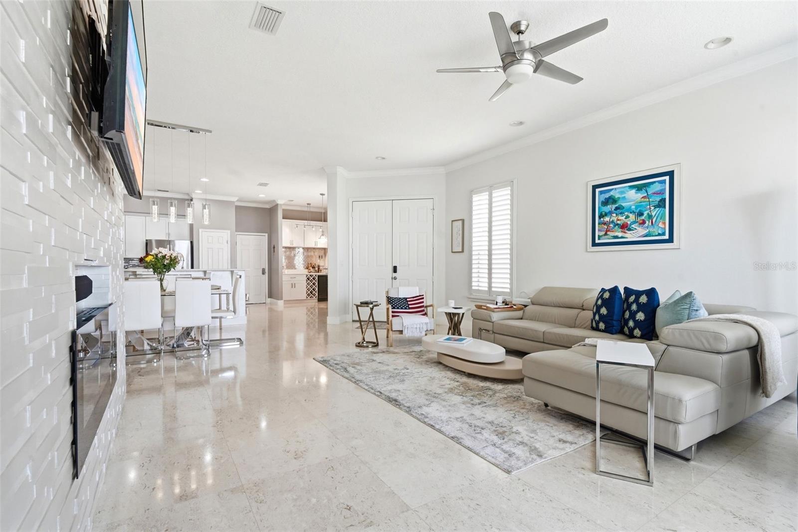 VIZCAYA HEIGHTS CONDO - Residential