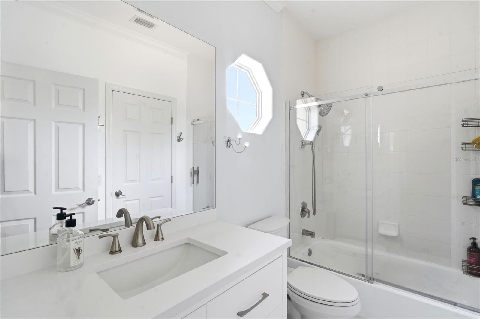 VIZCAYA HEIGHTS CONDO - Residential