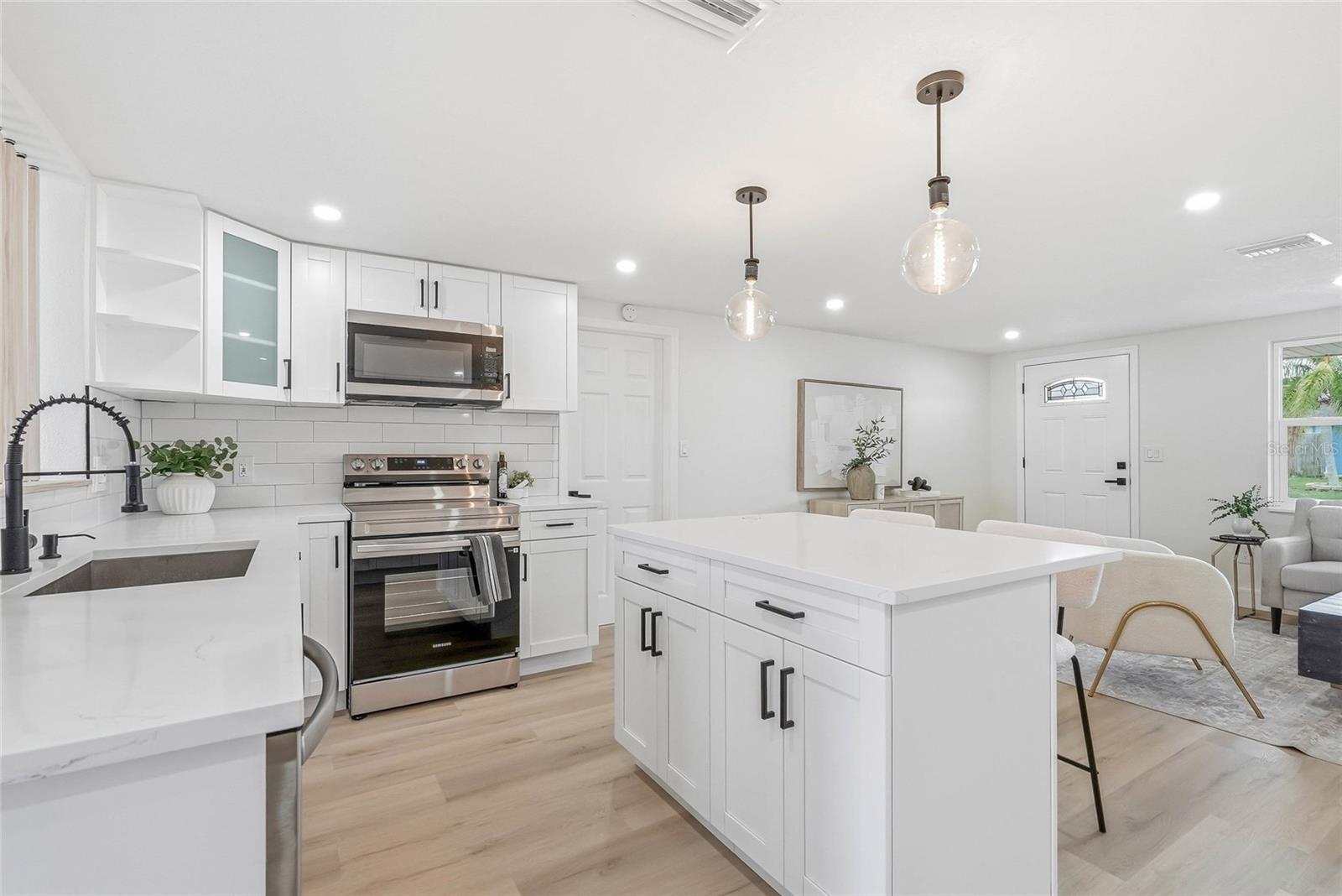GULF HIGHLANDS - Residential