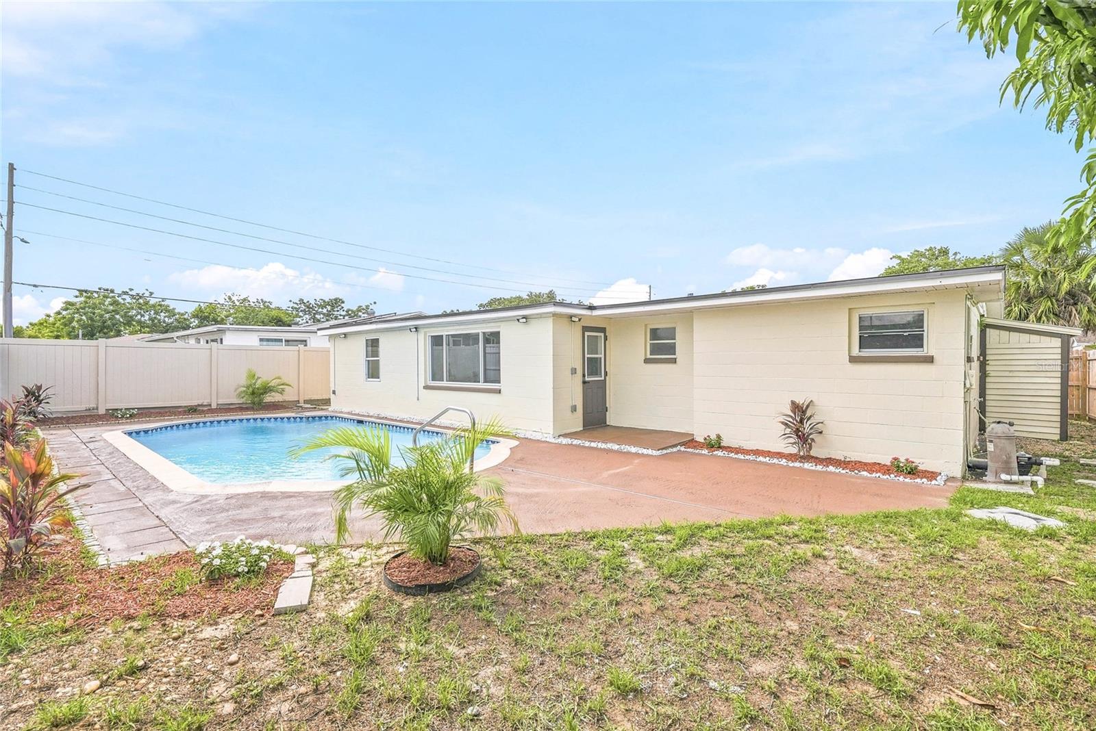 GULF HIGHLANDS - Residential