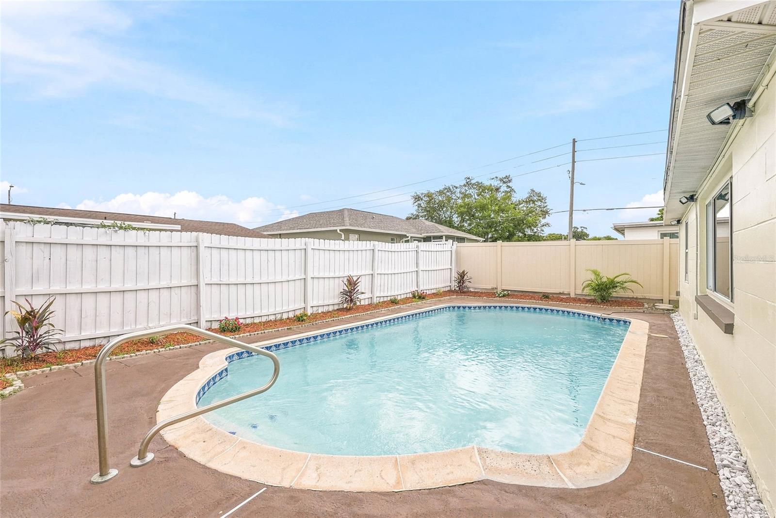 GULF HIGHLANDS - Residential