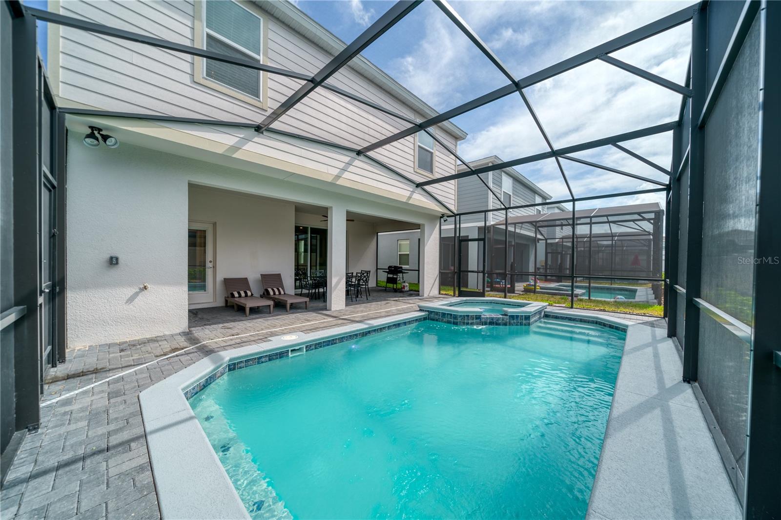WINDSOR ISLAND RESIDENCE PH 2A - Residential