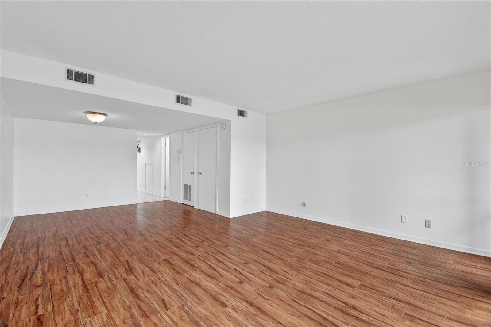 PALM CLUB CONDO - Residential