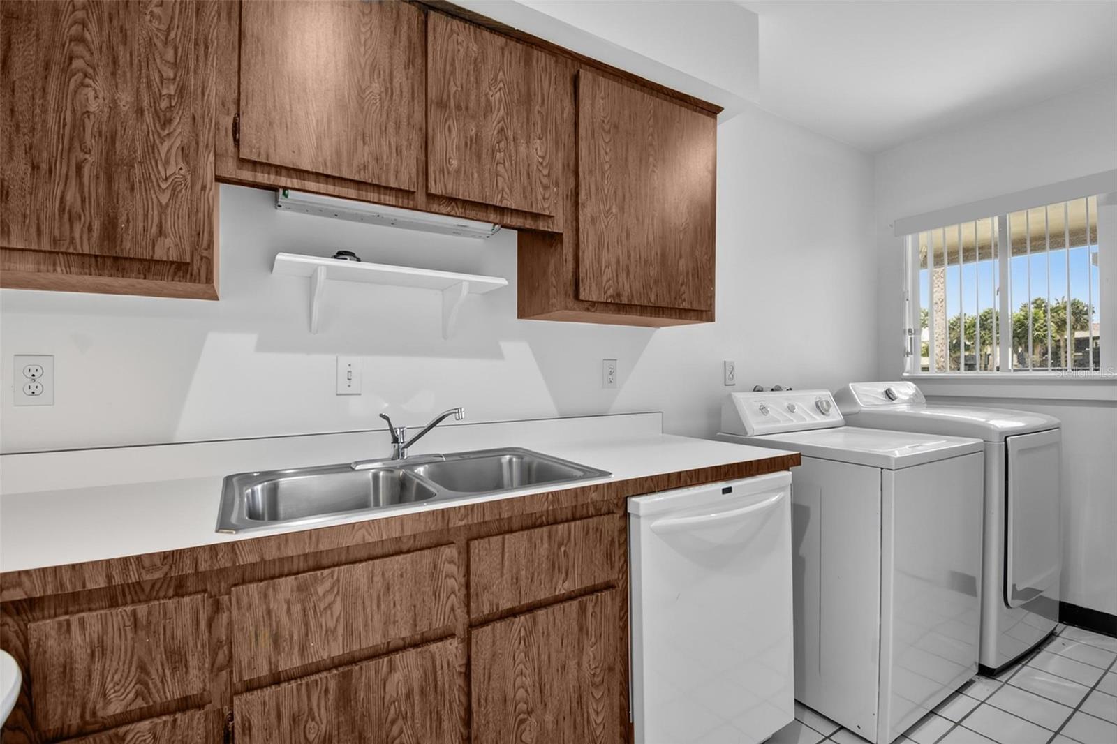 PALM CLUB CONDO - Residential