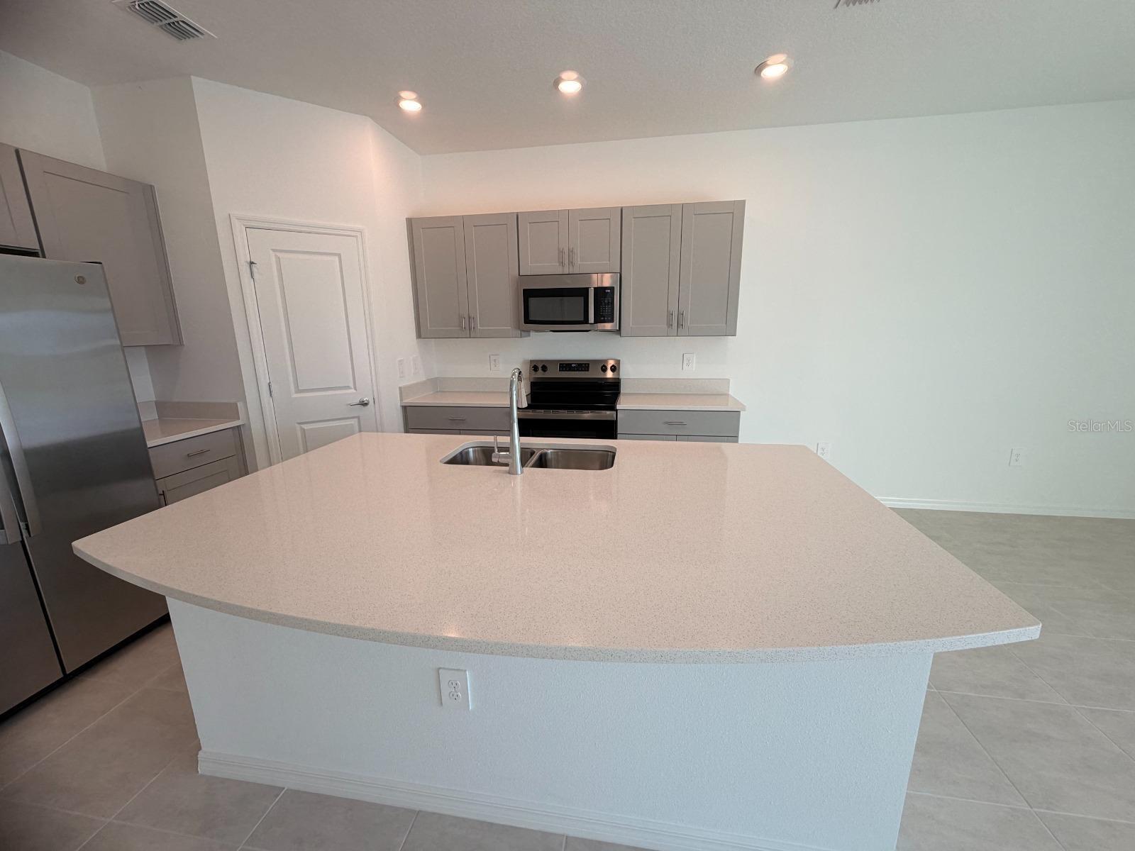 WESTVIEW POD A PH 1A - Residential Lease