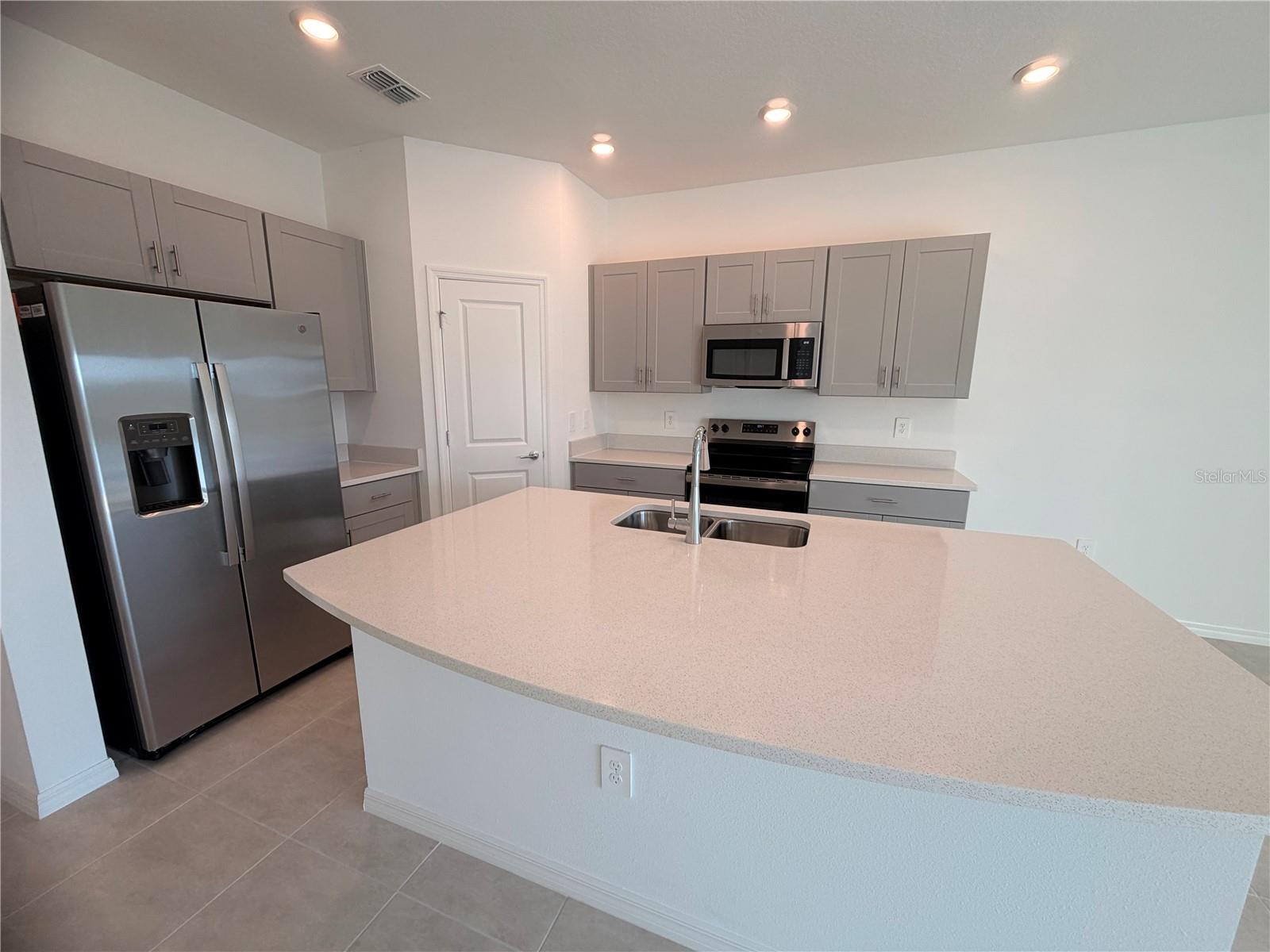 WESTVIEW POD A PH 1A - Residential Lease