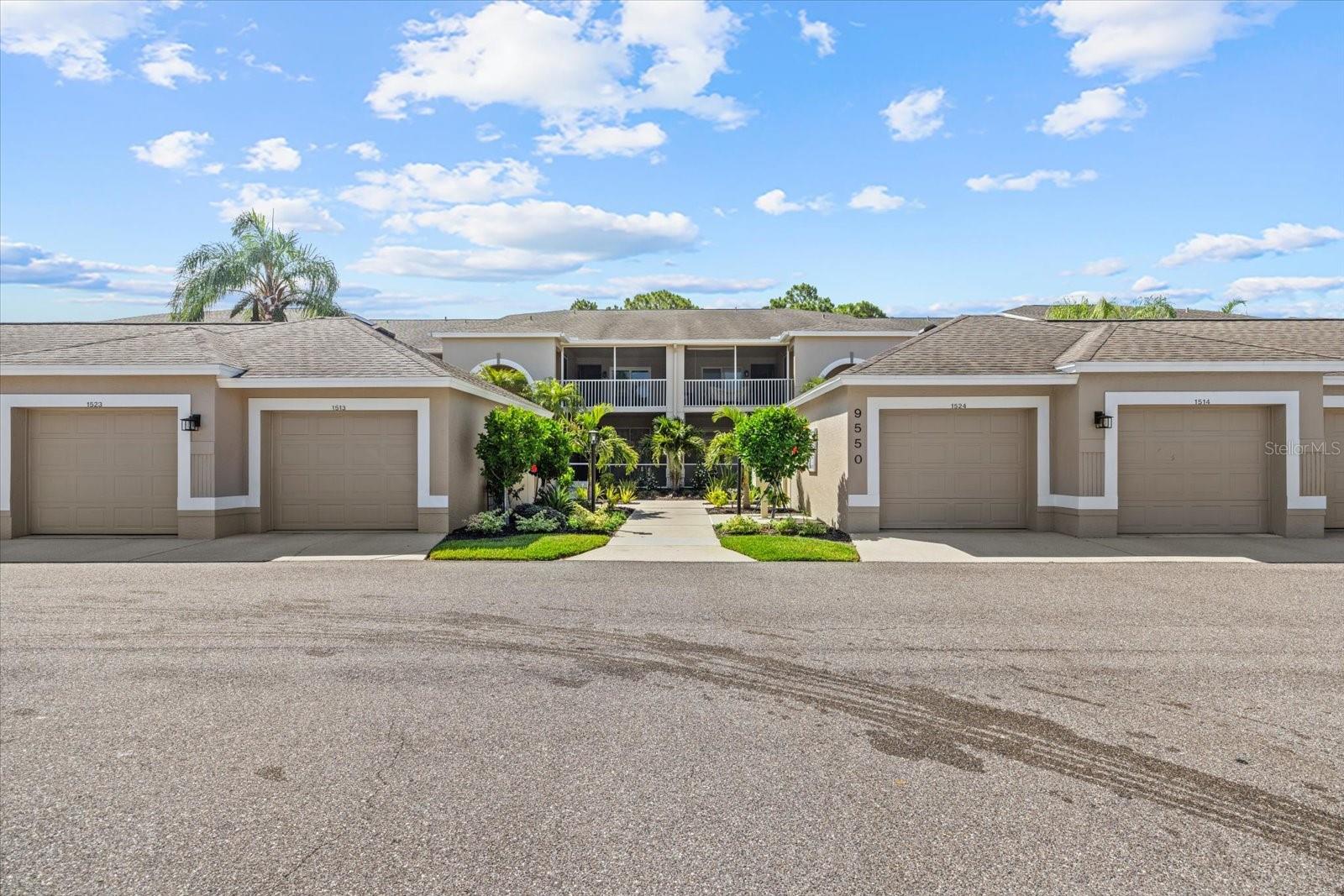 STONEYBROOK VERANDA GREENS 1 - Residential