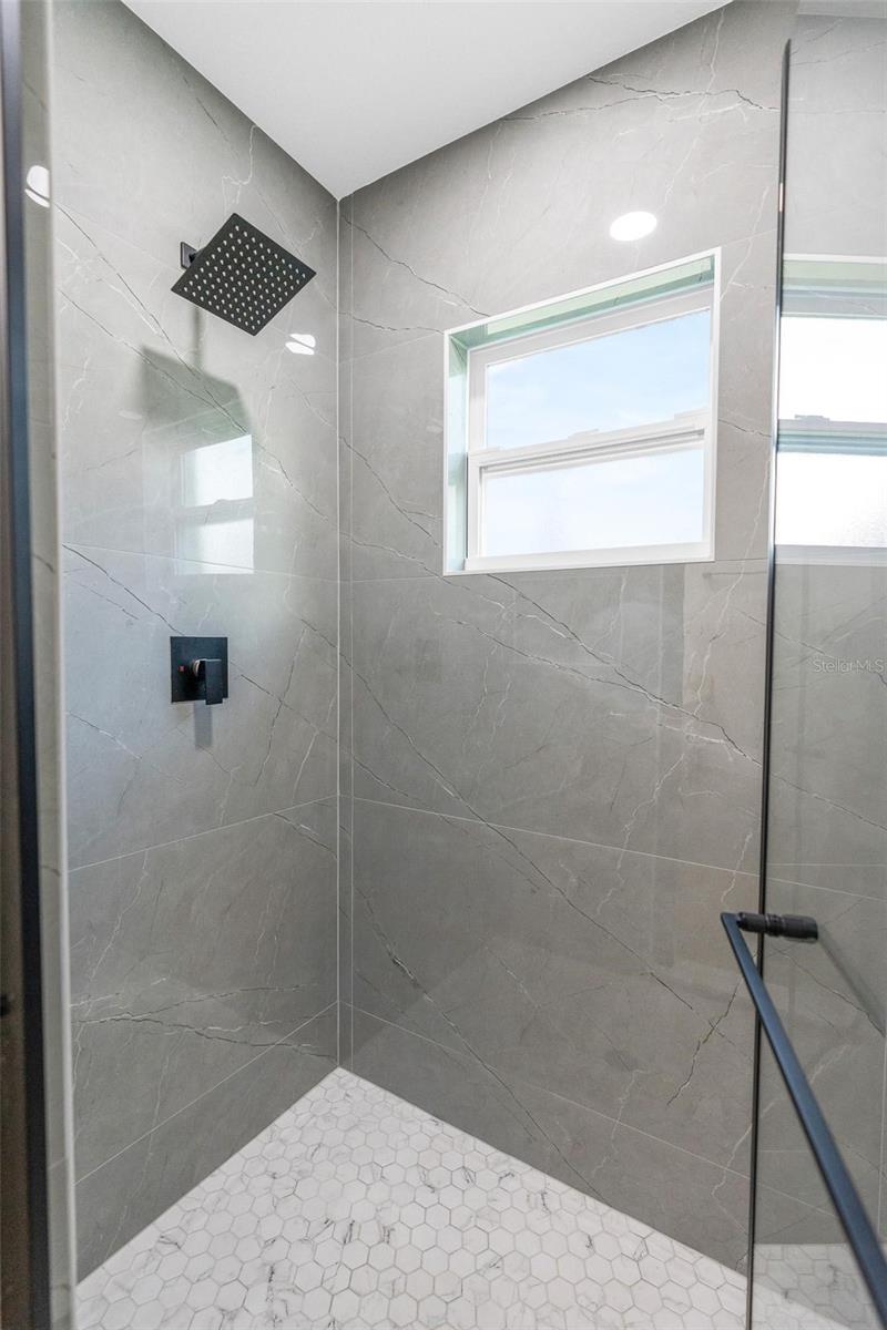 SILVER SPGS SHORES UN 31 - Residential
