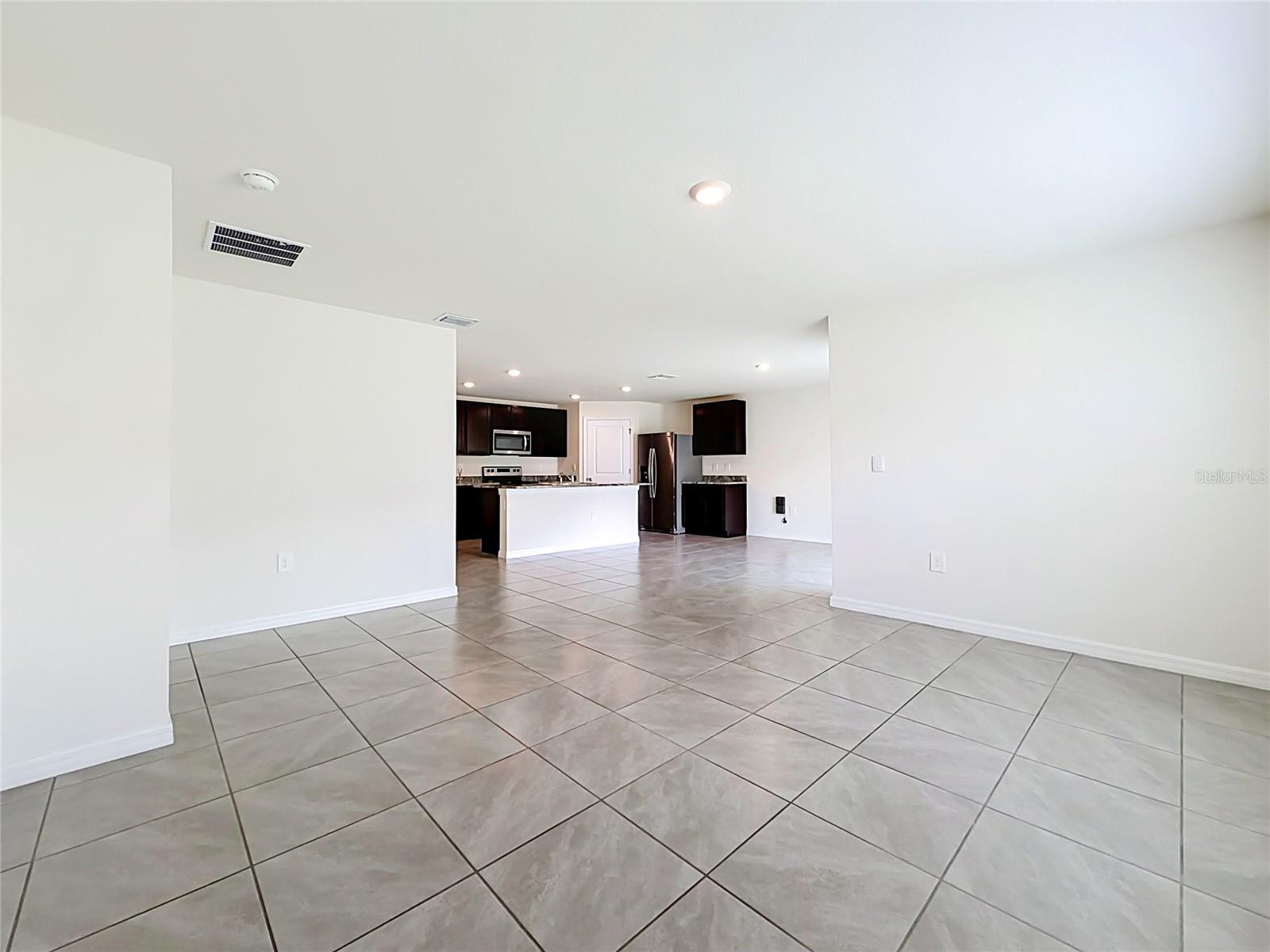 DEER PATH NORTH PH 2 - Residential Lease