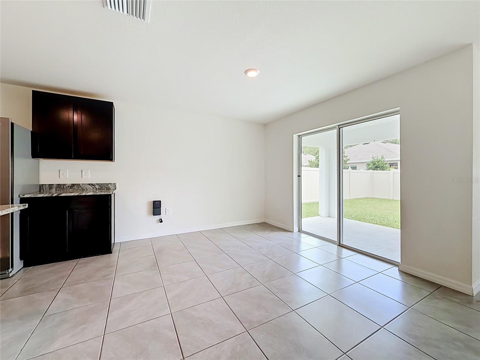 DEER PATH NORTH PH 2 - Residential Lease