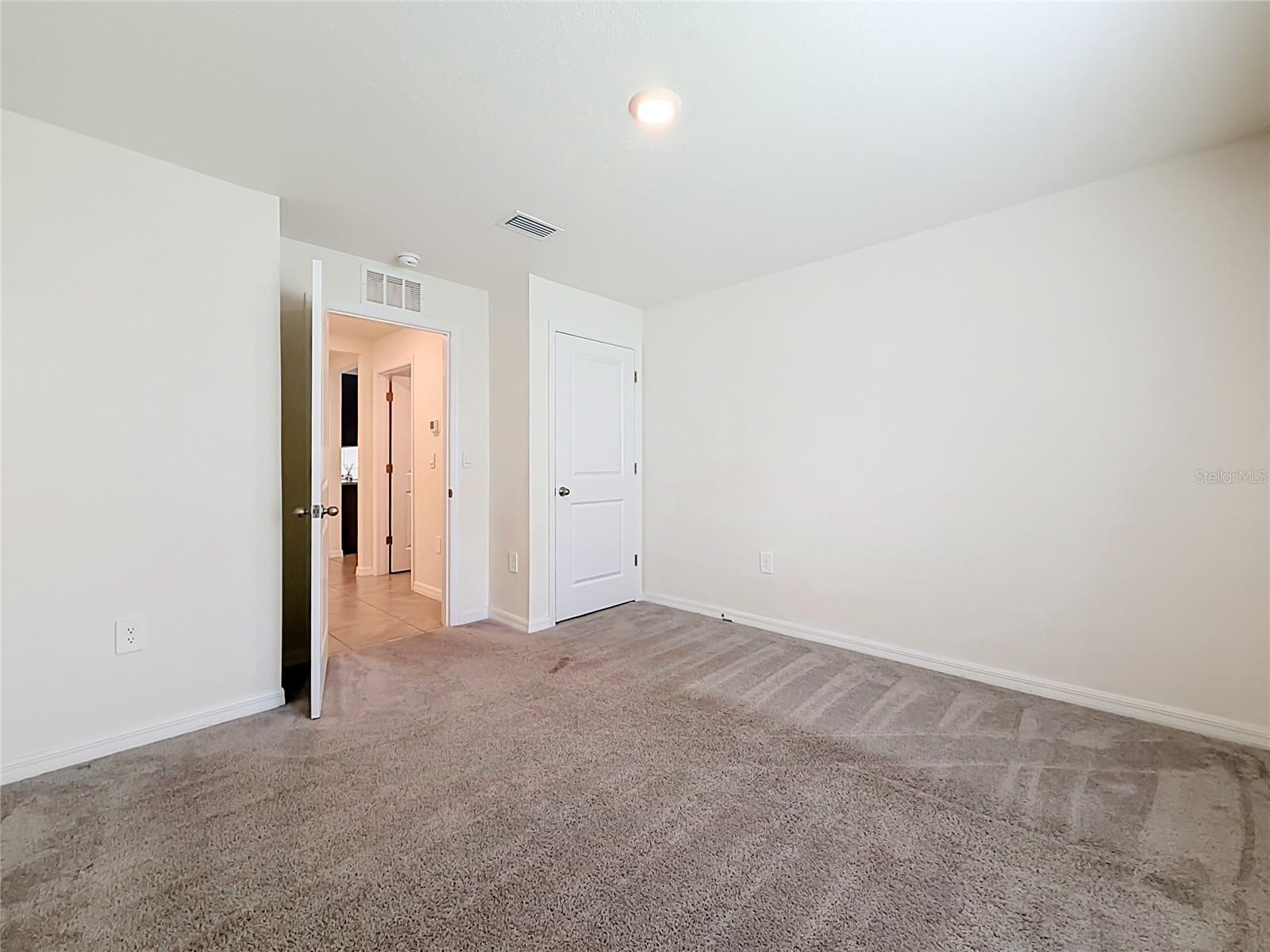 DEER PATH NORTH PH 2 - Residential Lease