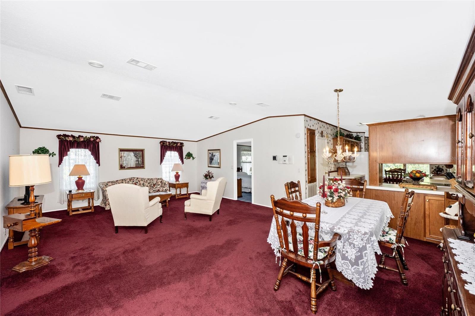 VENETIAN ESTATES - Residential
