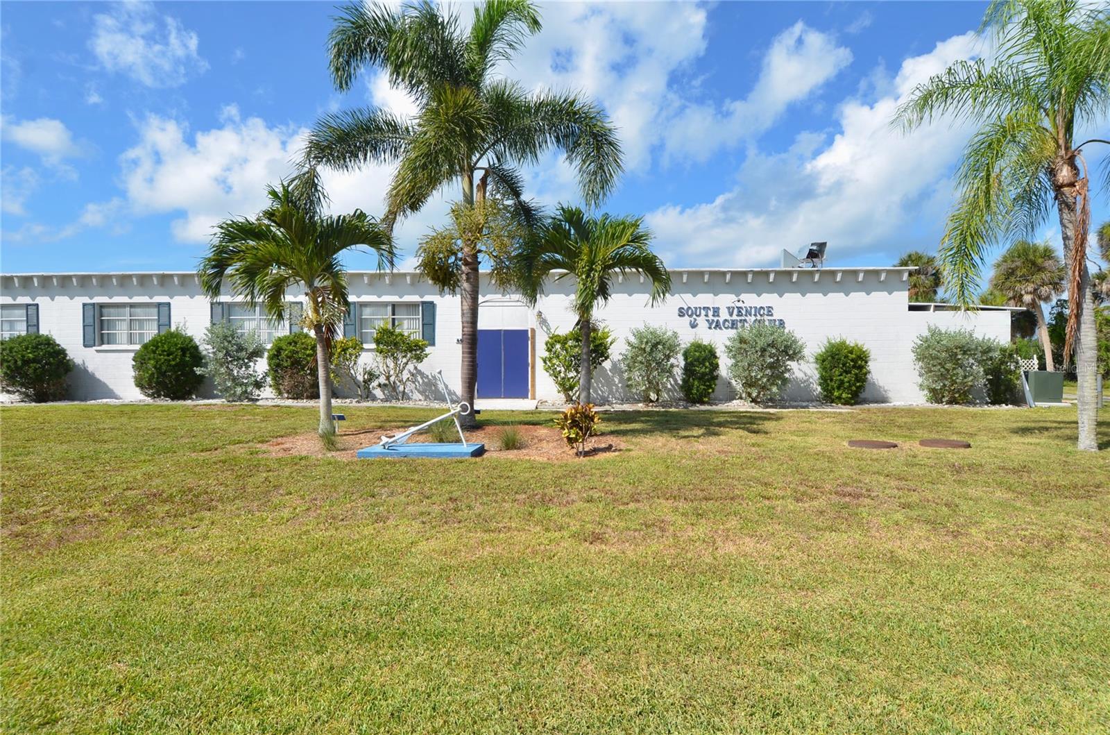 SOUTH VENICE - Residential