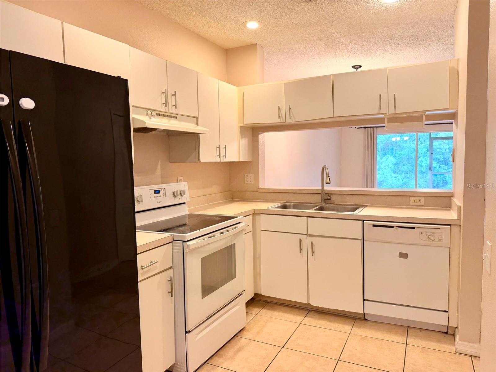 MEADOW POINTE PRCL 14 UNIT 01 - Residential