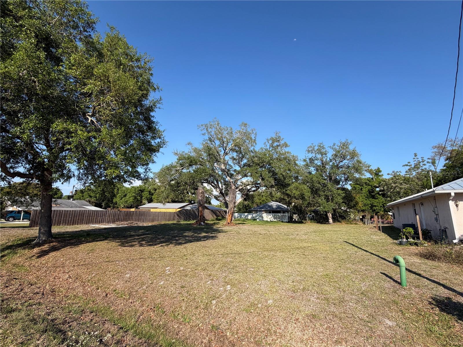 Build-ready cleared lot located in the desirable Ridge Wood Heights area of Sarasota. Situated in an X flood zone (no flood insurance required), this property offers a major advantage for builders and future homeowners alike.
Public water and sewer are available, eliminating the need for septic or well installation and reducing overall development costs. The lot is ideally positioned just minutes from Siesta Key Beach and a short drive to UTC Mall, providing convenient access to shopping, dining, and world-class beaches.
Surrounded by established neighborhoods and new construction activity, with multiple comparable sales supporting strong resale potential. Located within an A-rated school district.
Excellent opportunity for builders, investors, or end users looking to develop in a prime Sarasota location.