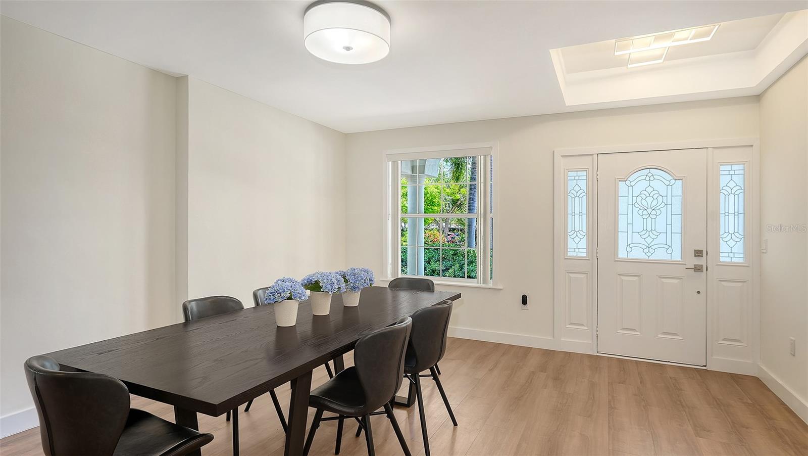 SOUTH GATE - Residential