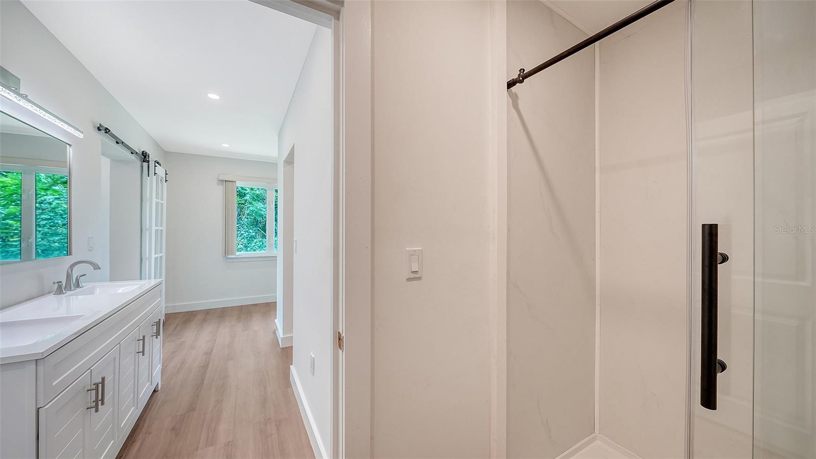 SOUTH GATE - Residential