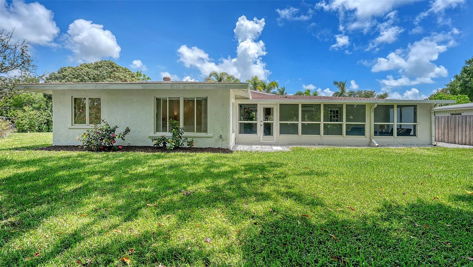 SOUTH GATE - Residential