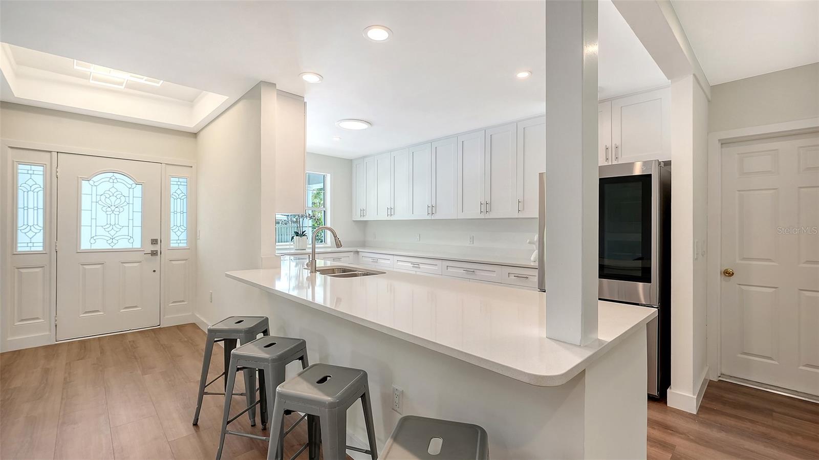 SOUTH GATE - Residential
