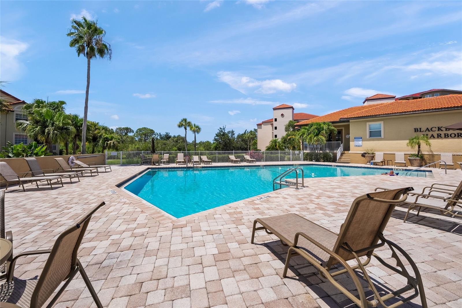 BLACKBURN HARBOR WATERFRONT VI - Residential