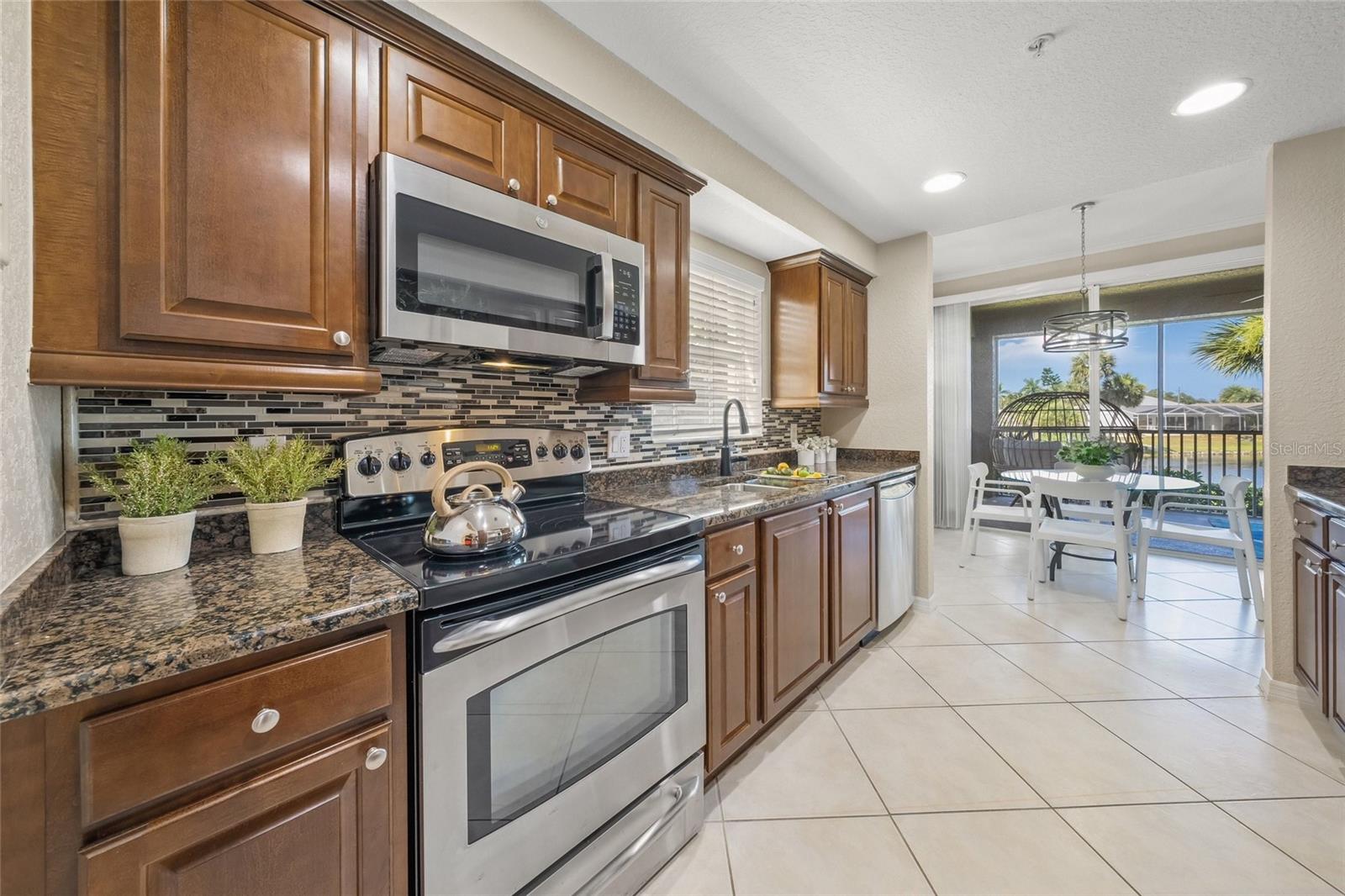 BLACKBURN HARBOR WATERFRONT VI - Residential