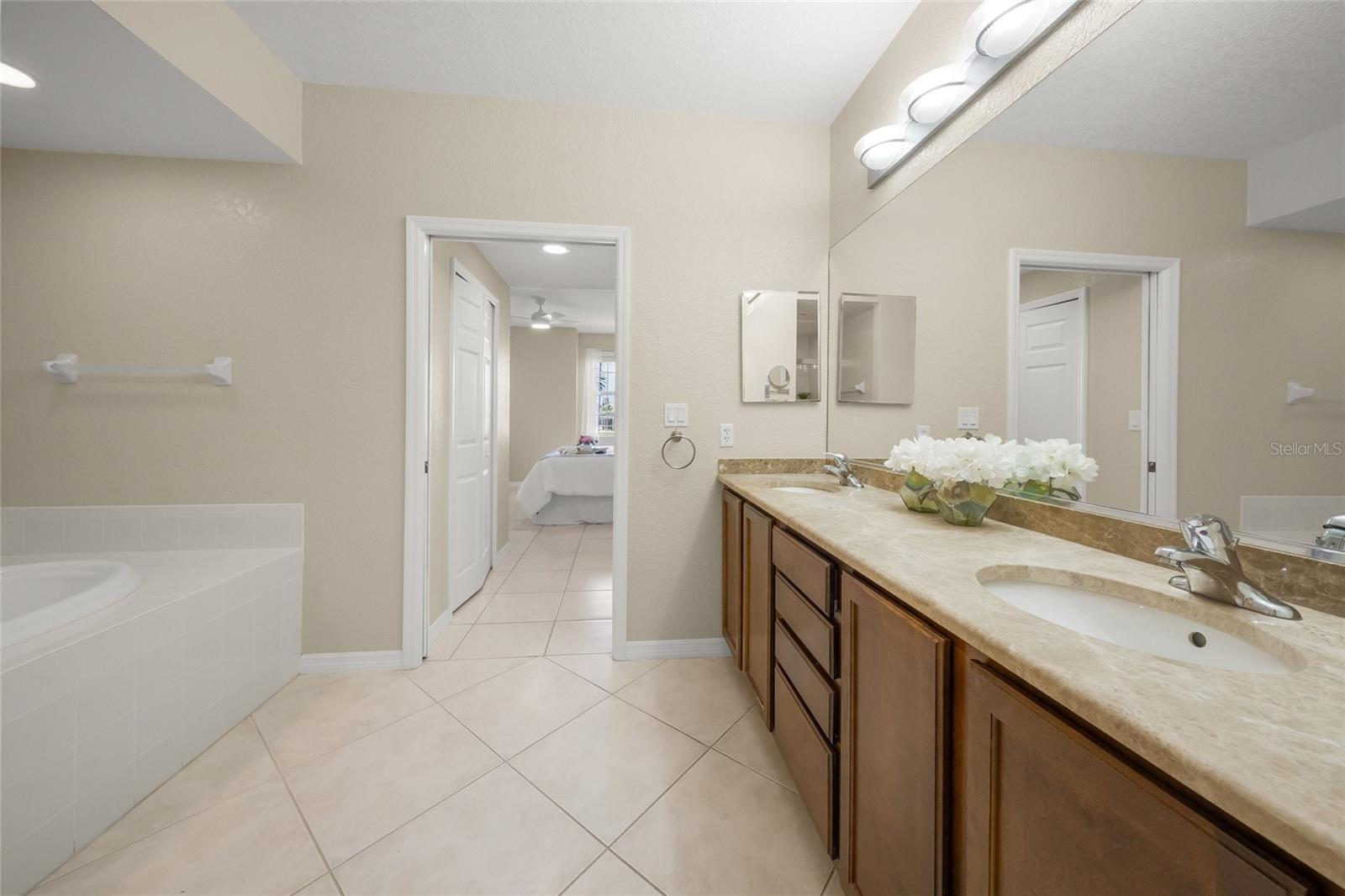 BLACKBURN HARBOR WATERFRONT VI - Residential