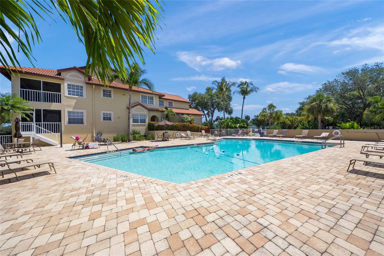BLACKBURN HARBOR WATERFRONT VI - Residential