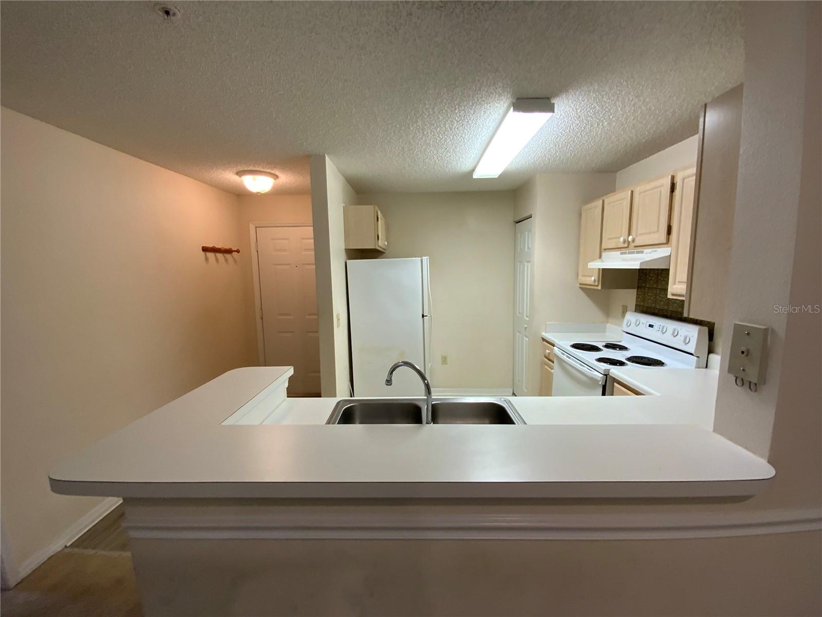 VILLAS AT LAKESIDE A CONDO - Residential