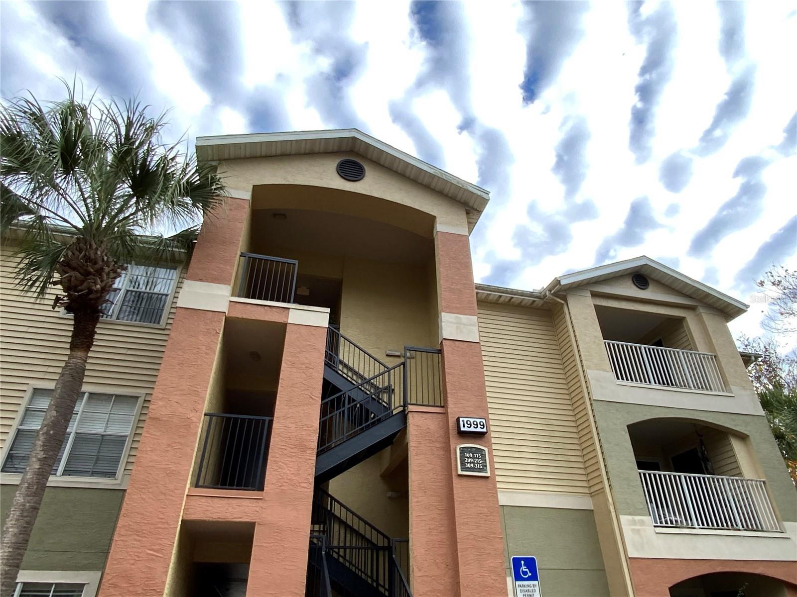 VILLAS AT LAKESIDE A CONDO - Residential