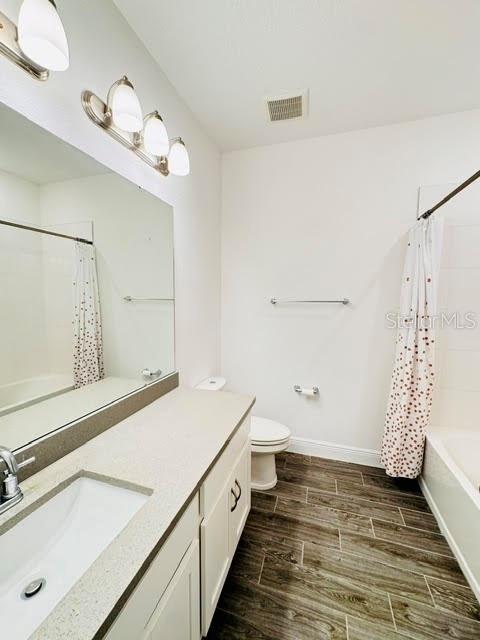 ENCLAVE AT HAWKS CREST - Residential Lease